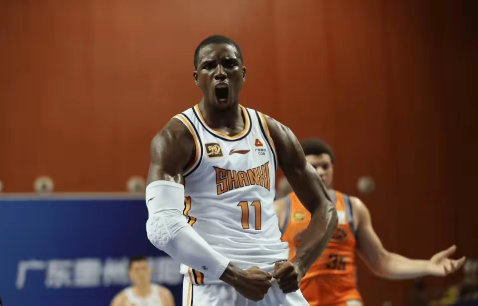 开云-Ming迎来五赛季出色发挥，西班牙队观众热烈欢呼！引发球迷热议-开云