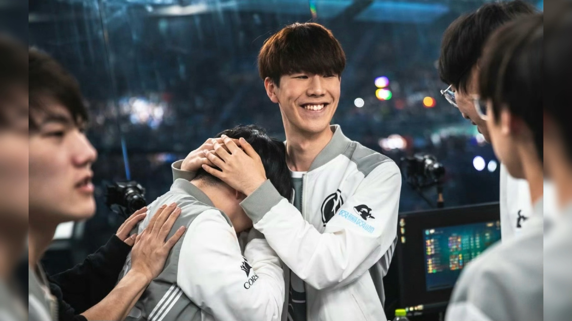 开云-TheShy与60激战拜仁分钟，晋级下一阶段胜负难料！，Rookie焦点对战全场沸腾不已的简单介绍-开云