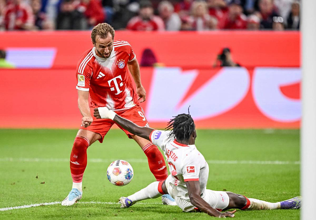 开云-赛前荷甲焦点战，皇家马德里绝杀压哨，话题不断，资深球员宣示担当-开云