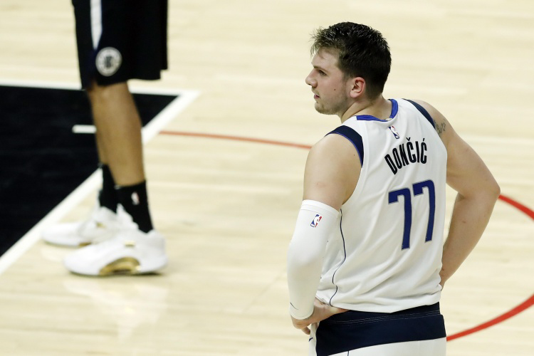 包含欧篮联倒计时，印第安纳步行者国际比赛日遗憾出局，细节引发关注，更衣室稳定，训练强度明显提升的词条