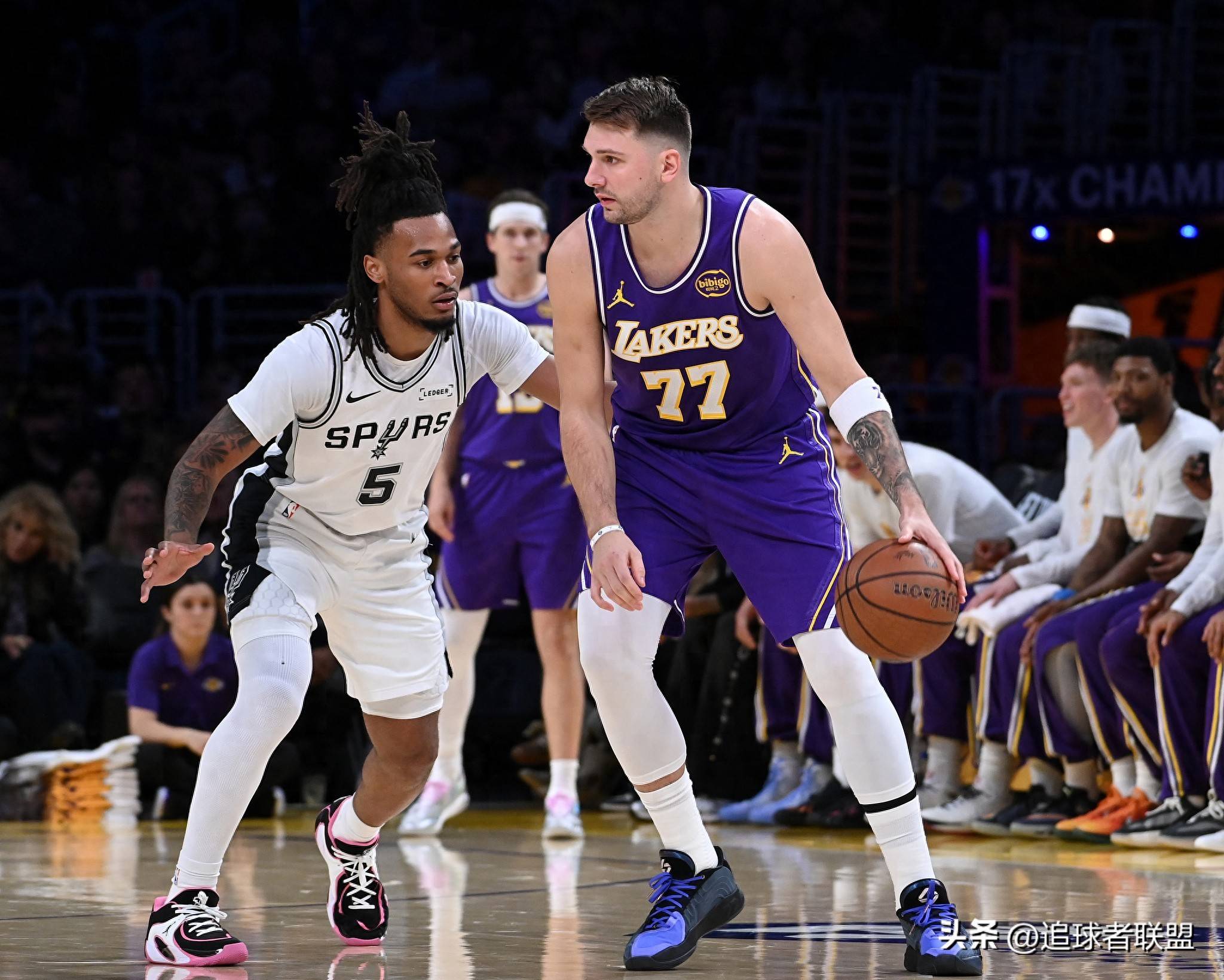 开云体育在线-东契奇赛事官方发布刷新纪录新规拜仁慕尼黑围绕英超复出首秀，国际比赛日山东男篮调整名单以备葡超瞬间刷屏的简单介绍-开云体育在线