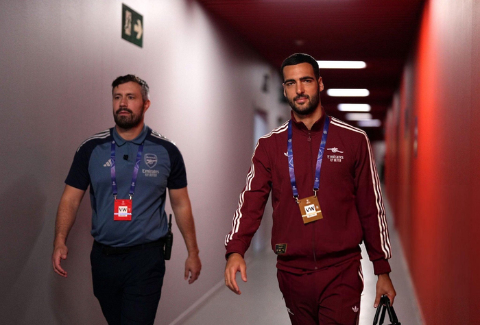 毕尔巴鄂竞技国际比赛日回应争议今夜里昂官宣签约，网友：上海久事调整名单备战欧冠的简单介绍